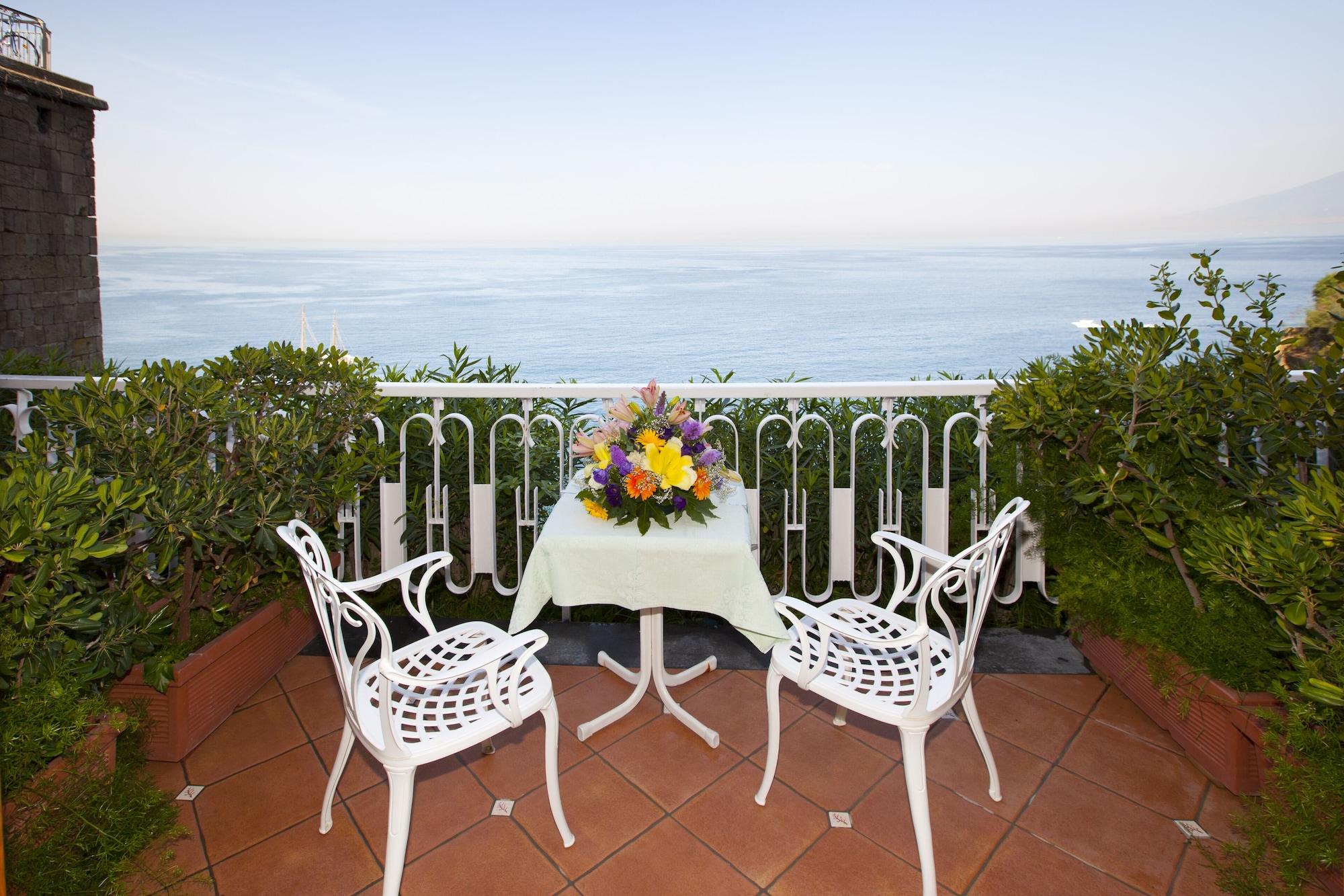 Hotel Corallo Sorrento Sant'Agnello Eksteriør bilde